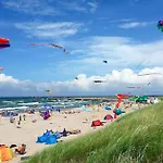 Semesterbostad Beautiful In Przewloka Przewloka (Pomerania)